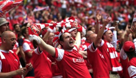 Fan bóng đá là gì và có những kiểu fan nào hiện nay